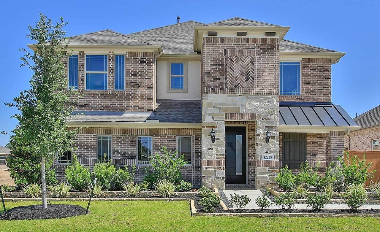 15. Balmoral East building at 12239 English Mist Drive, Houston, TX 77044