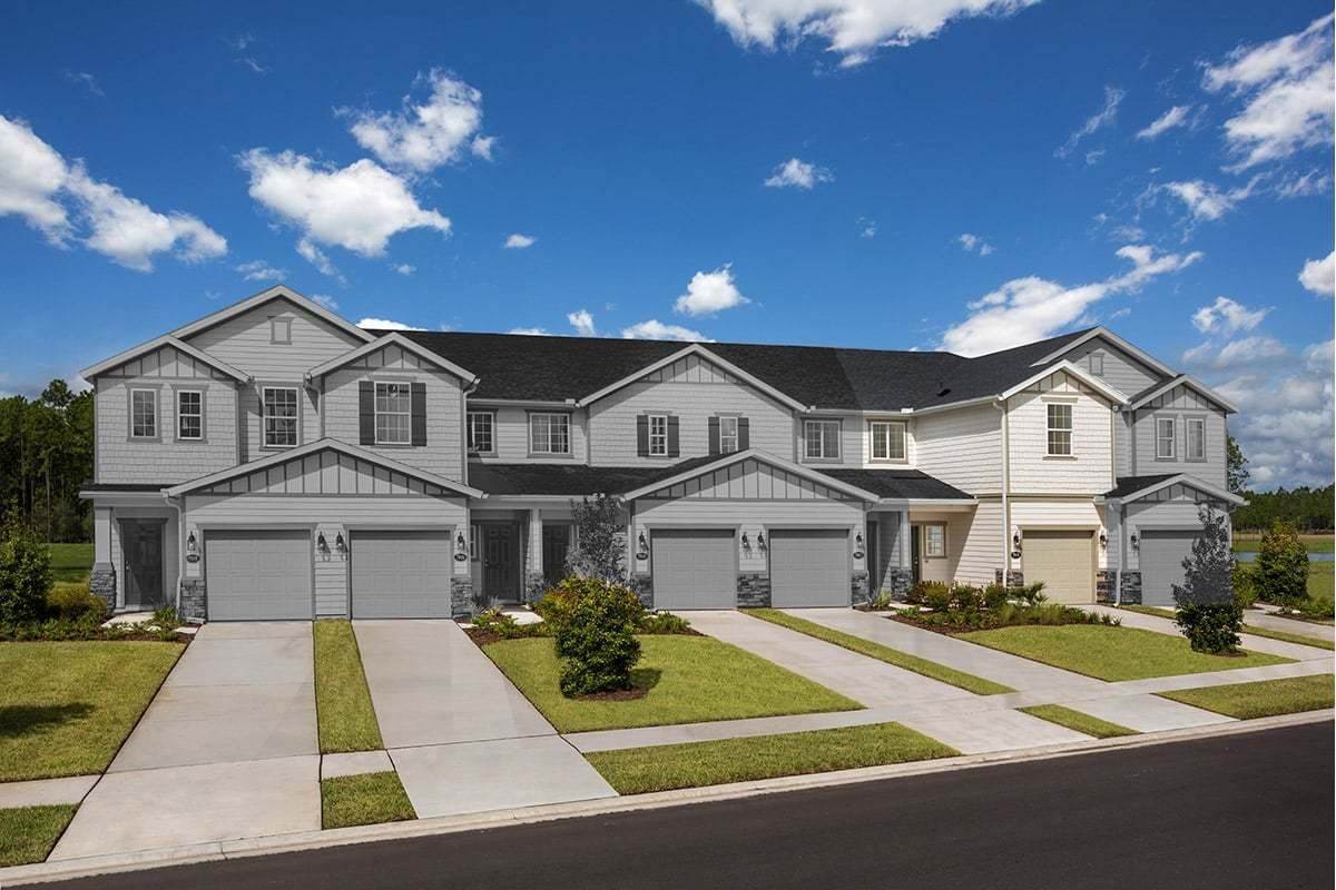 8. Meadows at Oakleaf Townhomes xây dựng tại 7948 Merchants Way, Jacksonville, FL 32222