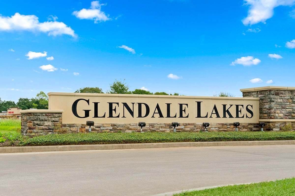 8. Glendale Lakes建於 6915 Segunda Ln., Rosharon, TX 77583