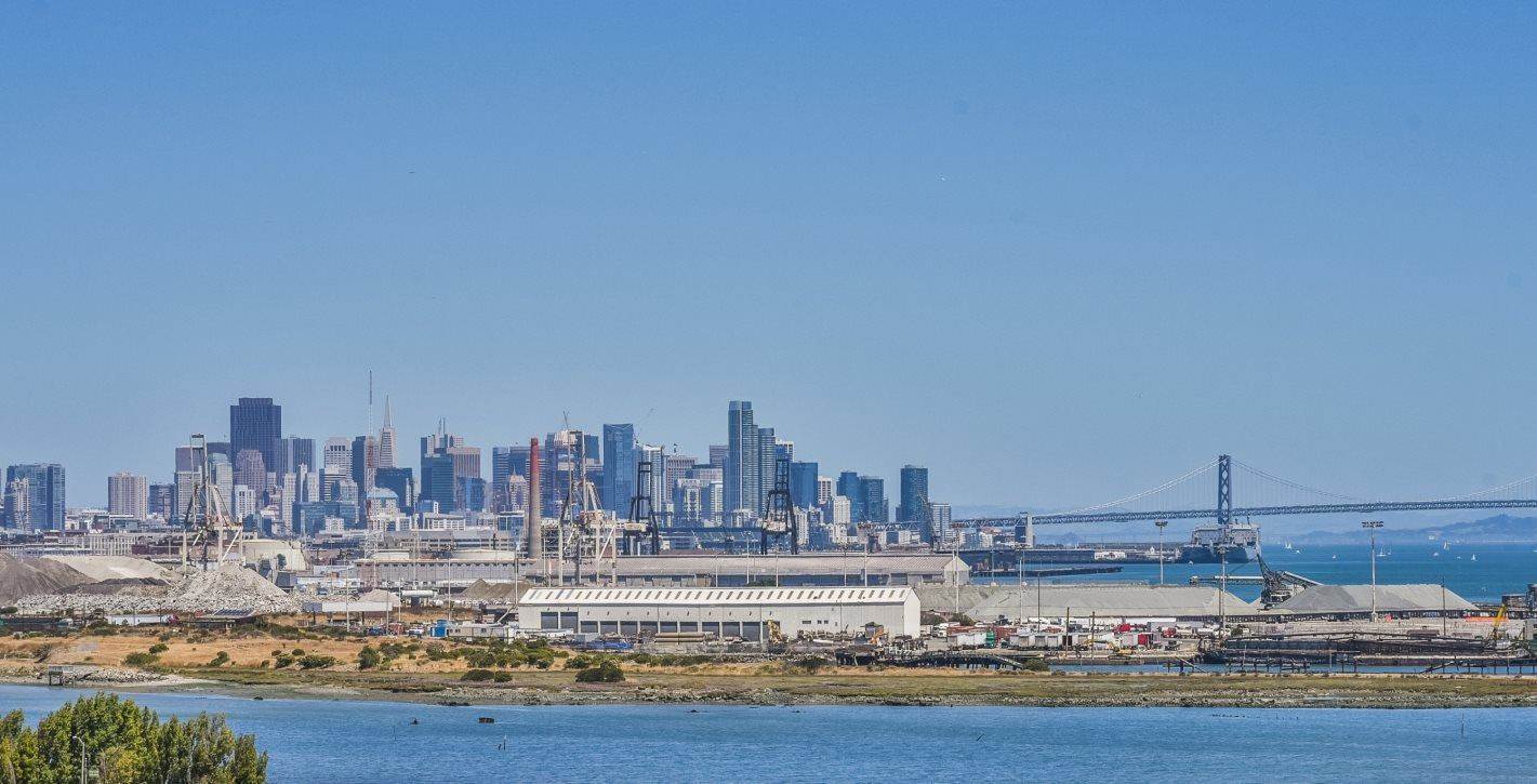 25. The San Francisco Shipyard - Palisades building at 10 Innes Court, San Francisco, CA 94124