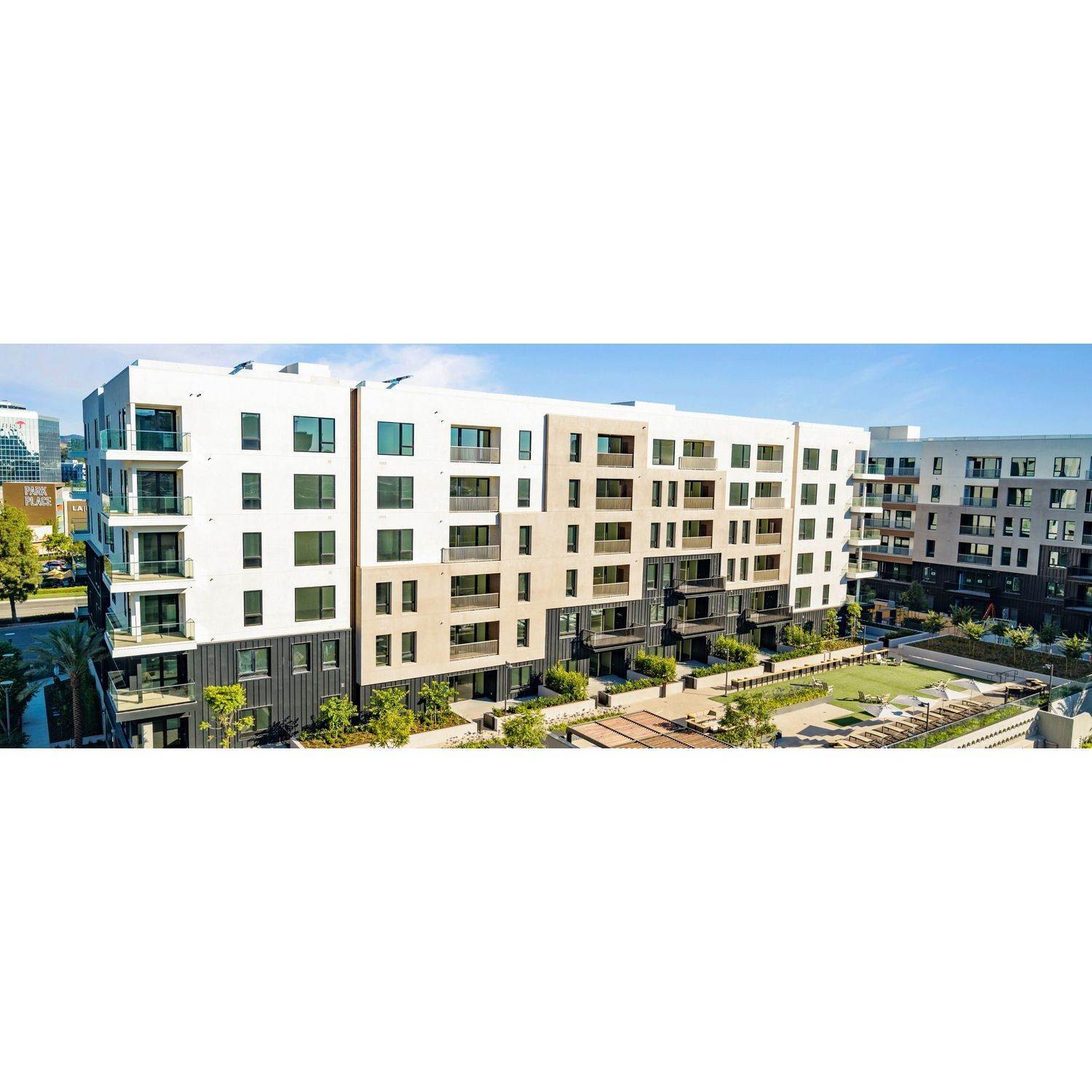 Central Park West - Lexington xây dựng tại 2963 Michelson Drive, Suite A & B, Irvine, CA 92612
