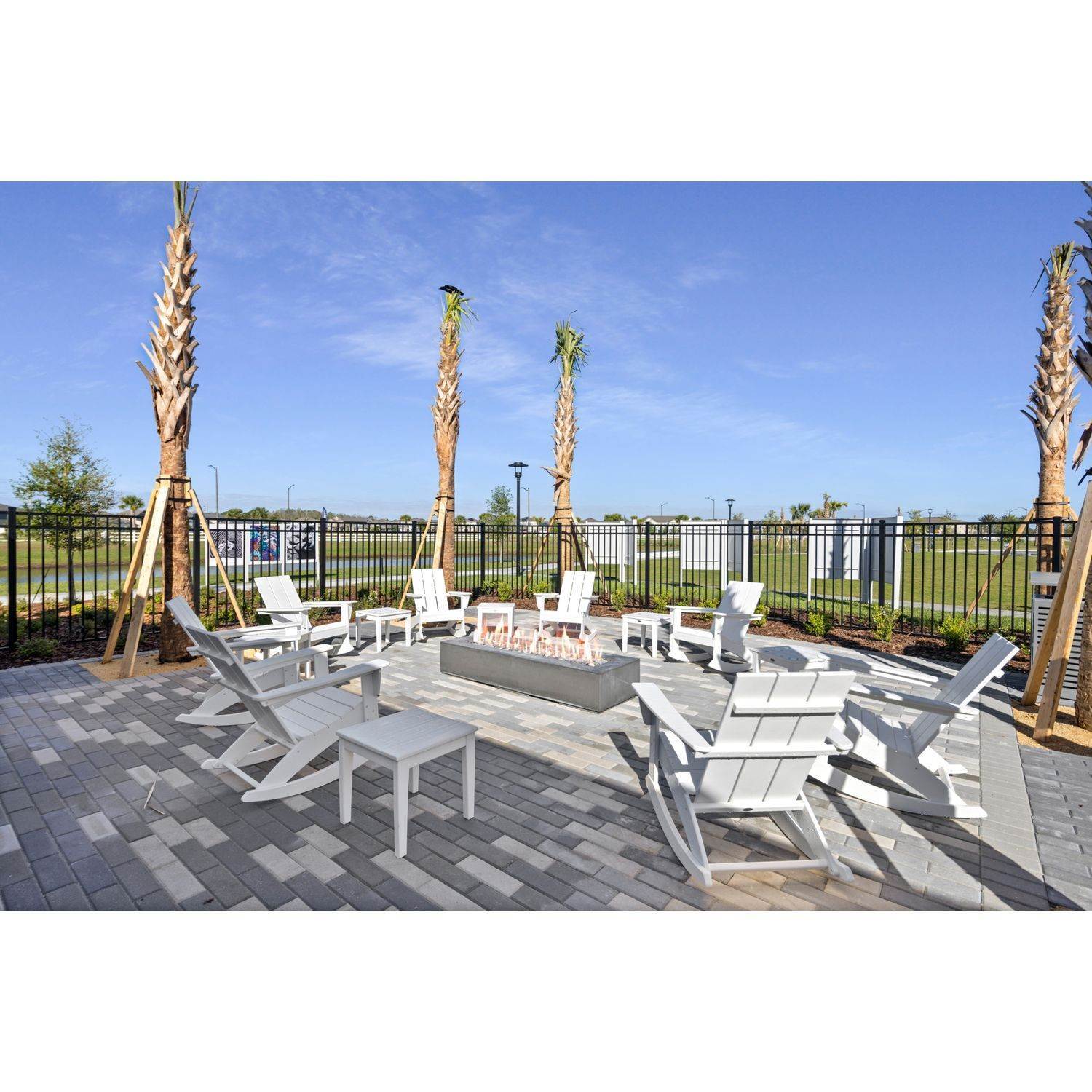 16. Meridian Parks xây dựng tại 12471 Shipwatch Street, Orlando, FL 32832