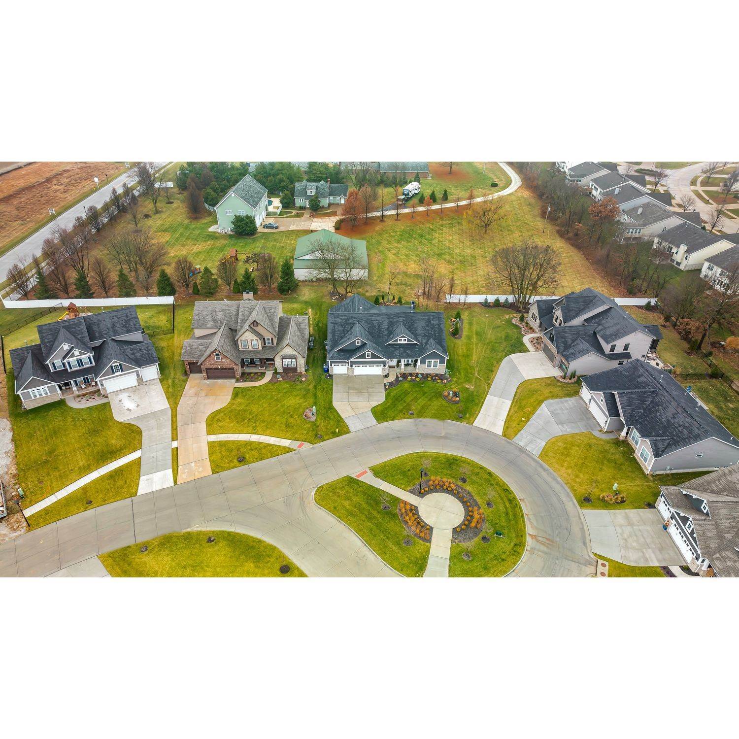 14. xây dựng tại 100 Royal Inverness Parkway, Dardenne Prairie, MO 63368