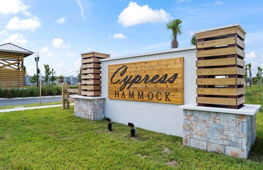 2. Cypress Hammock xây dựng tại 4939 Royal Point Avenue, Kissimmee, FL 34744