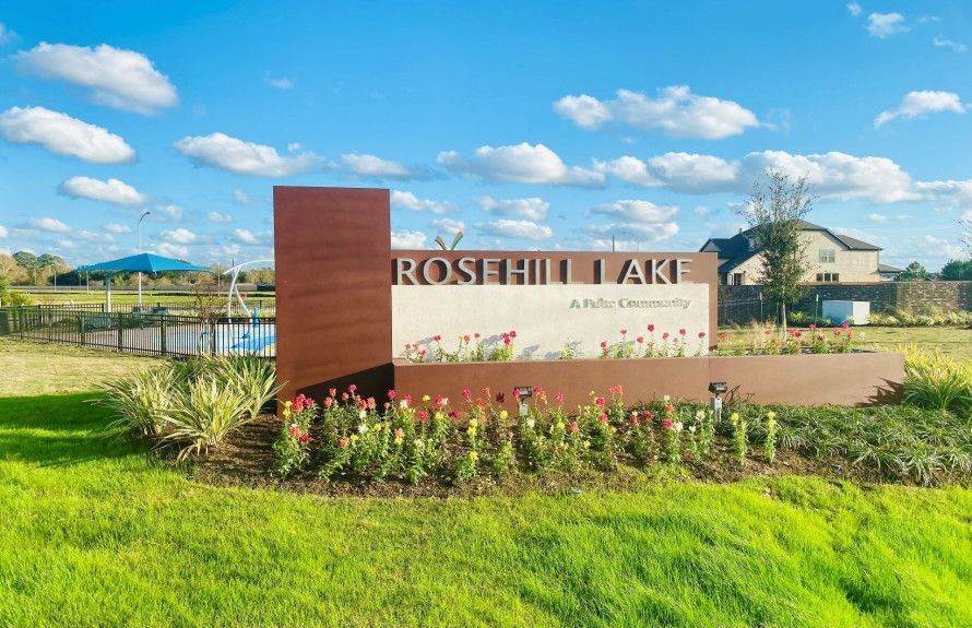 Rosehill Lake Gebäude bei 26700 Grandiflora Dr., Magnolia, TX 77355