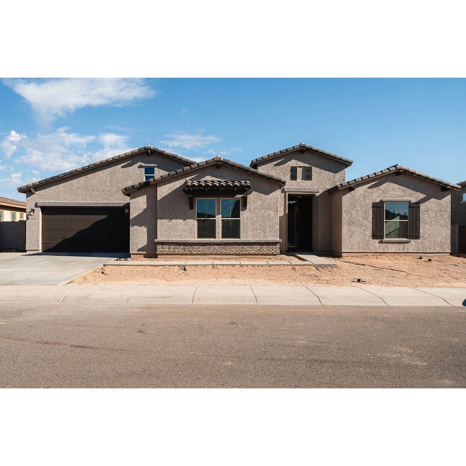 Single Family for Sale at Goodyear, AZ 85395