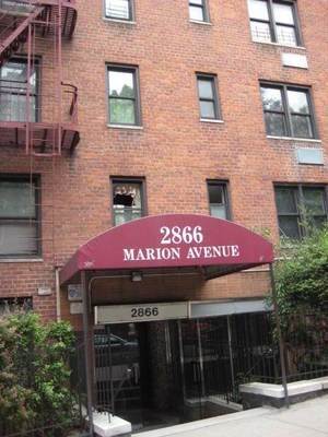 здание в 2866 Marion Avenue, Bedford Park, Bronx, NY 10458