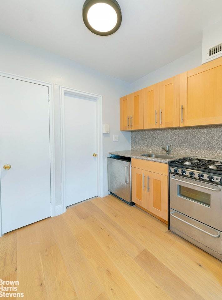 Cooperative for Sale at Upper West Side, Manhattan, NY 10024