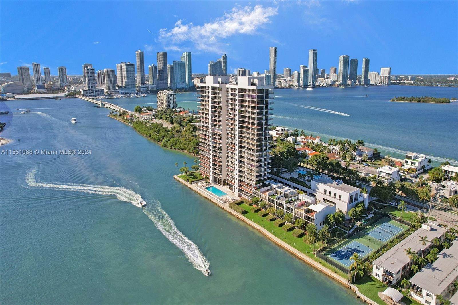 公寓 / 聯排別墅 為 出售 在 Miami, FL 33139