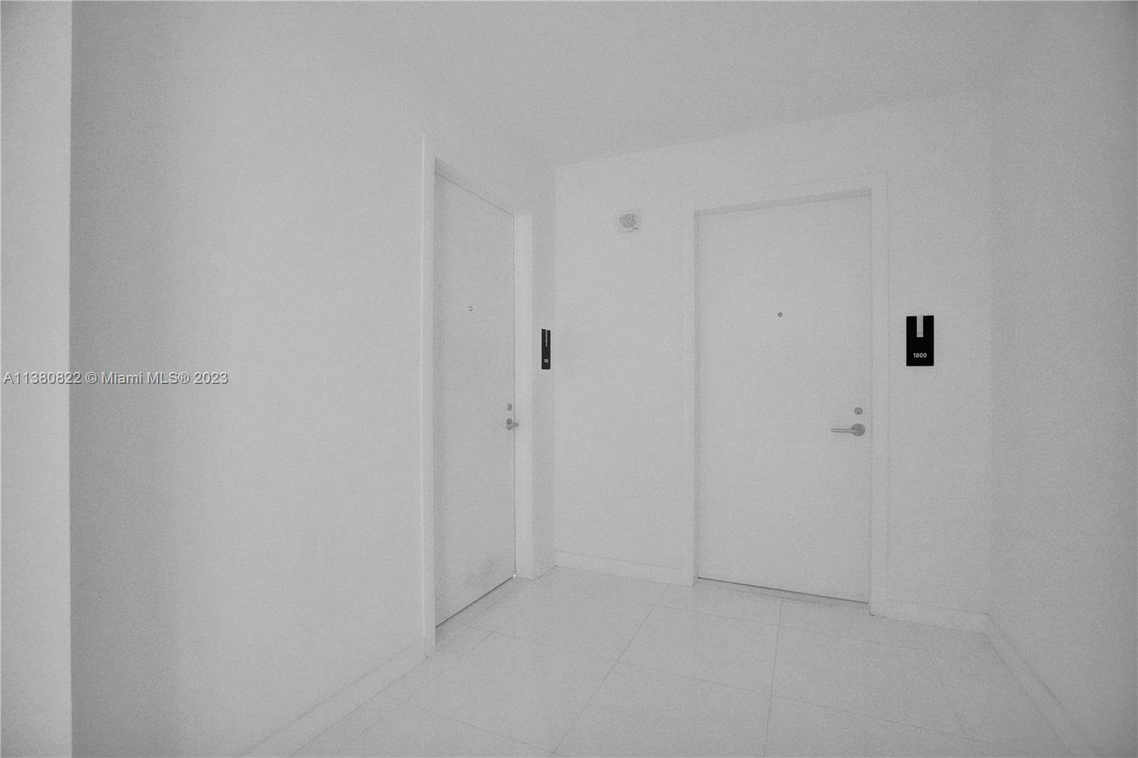 Condominium pour l Vente à Park West, Miami, FL 33132
