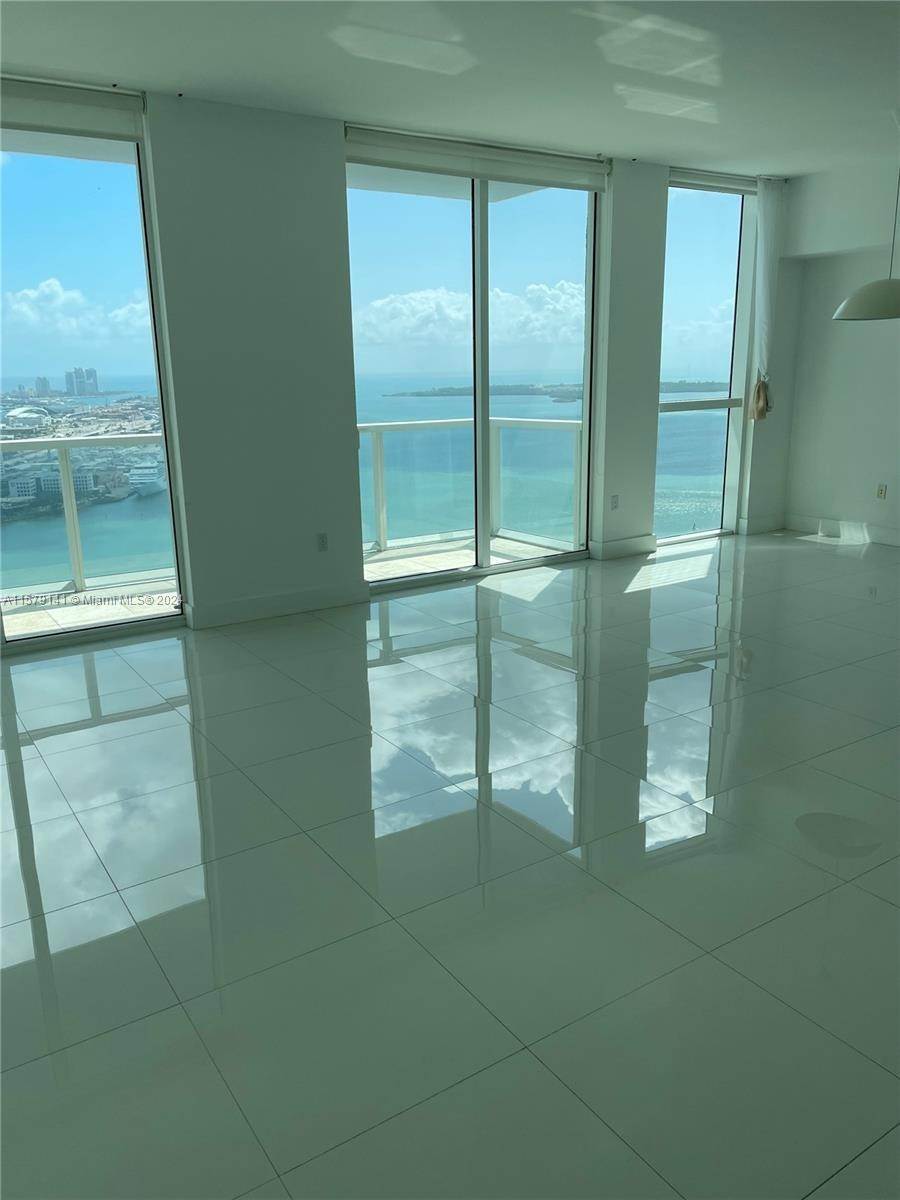Condominium pour l Vente à Downtown Miami, Miami, FL 33132