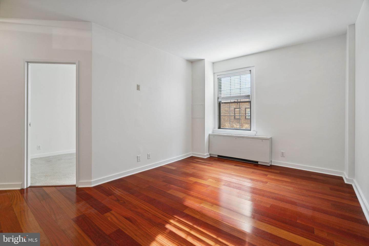 公寓 为 销售 在 219-29 S 18th St Rittenhouse Square, 费城, PA 19103