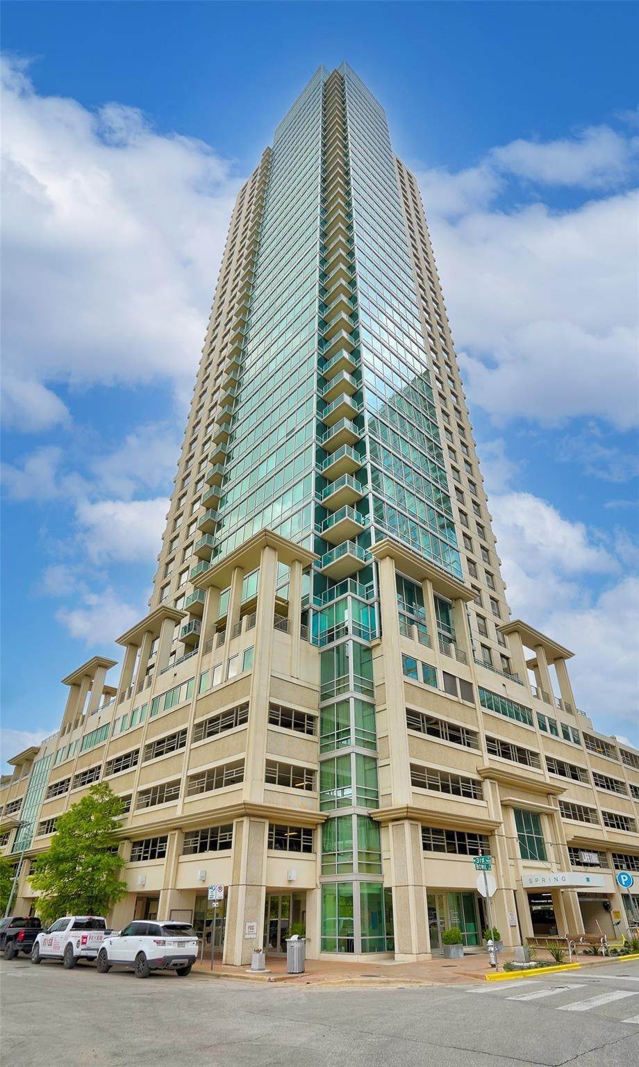 Condominium for Sale at Market District, Austin, TX 78703