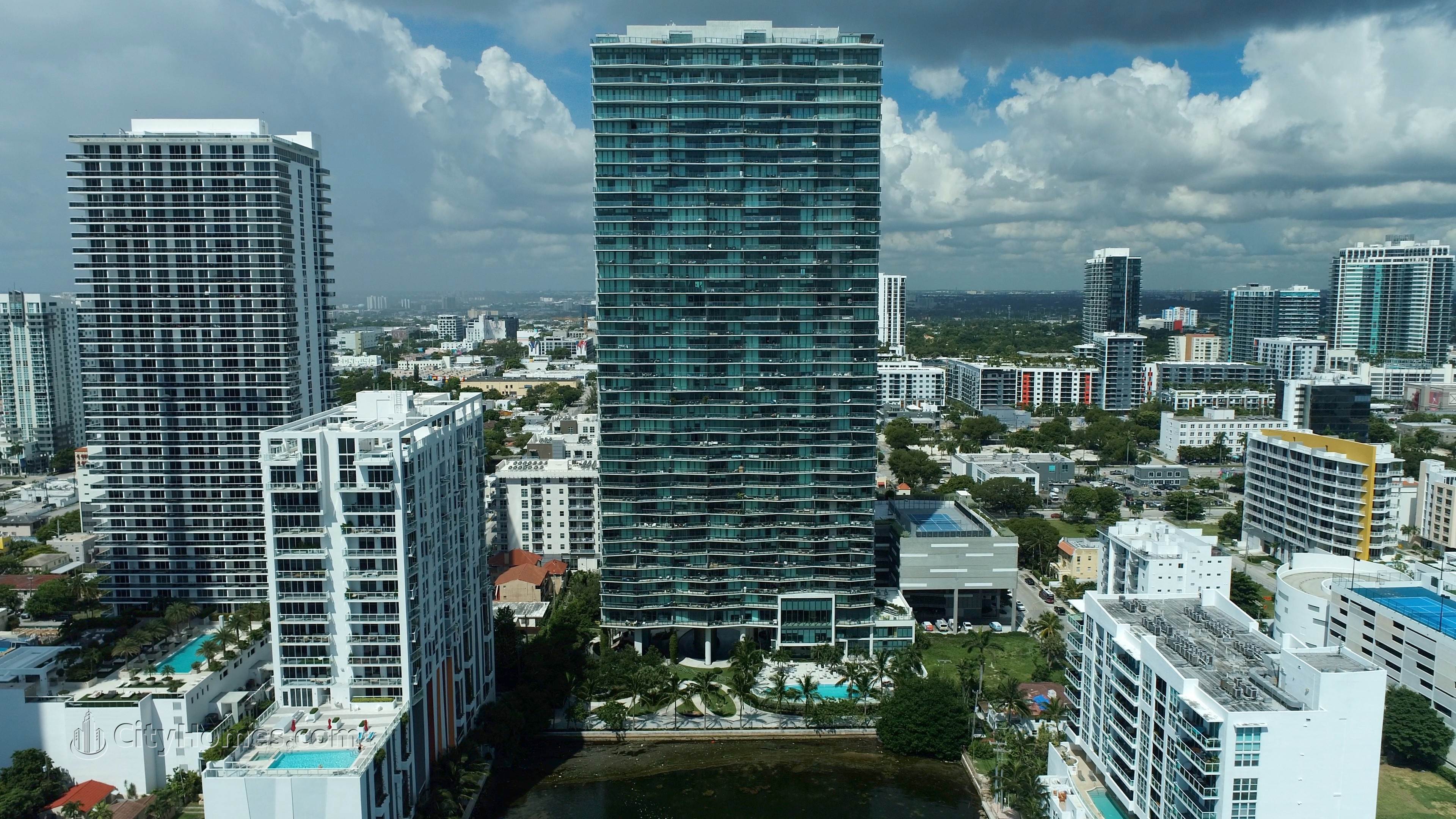 ICON Bay Gebäude bei 460 NE 28th Street, Edgewater, Miami, FL 33137