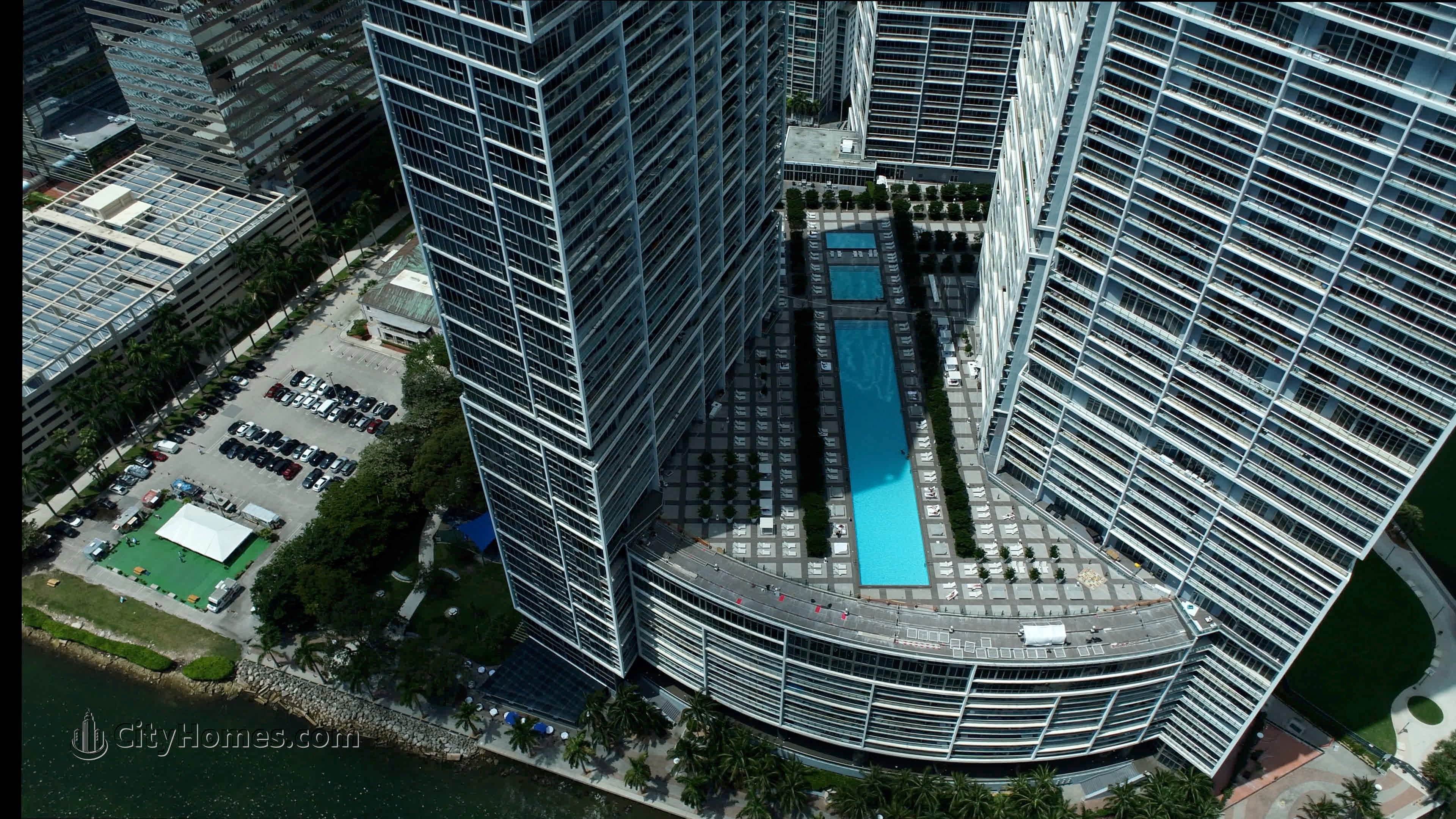 5. ICON Brickell Tower 1建於 465 And 475 Brickell Ave, Miami, FL 33131