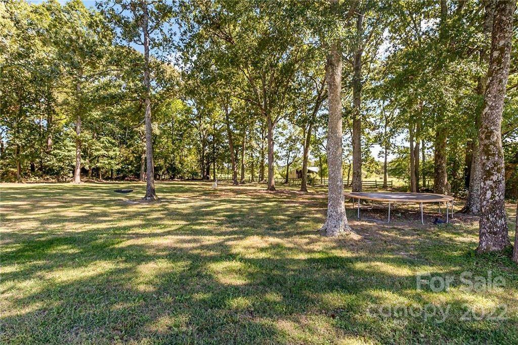 31. Single Family for Sale at Monroe, NC 28112