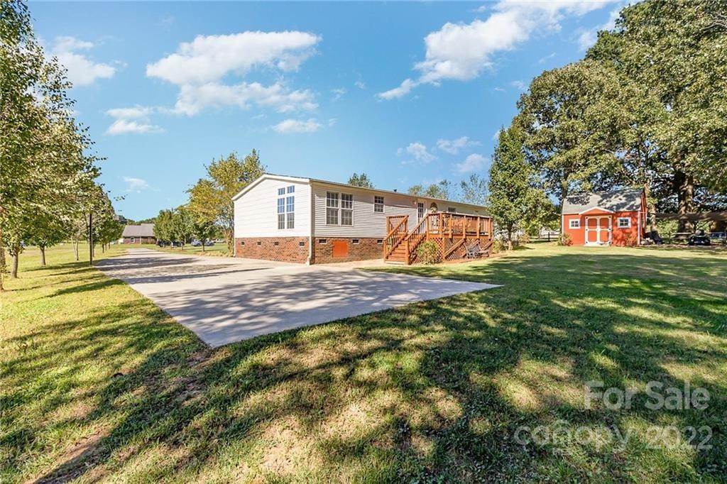 32. Single Family for Sale at Monroe, NC 28112