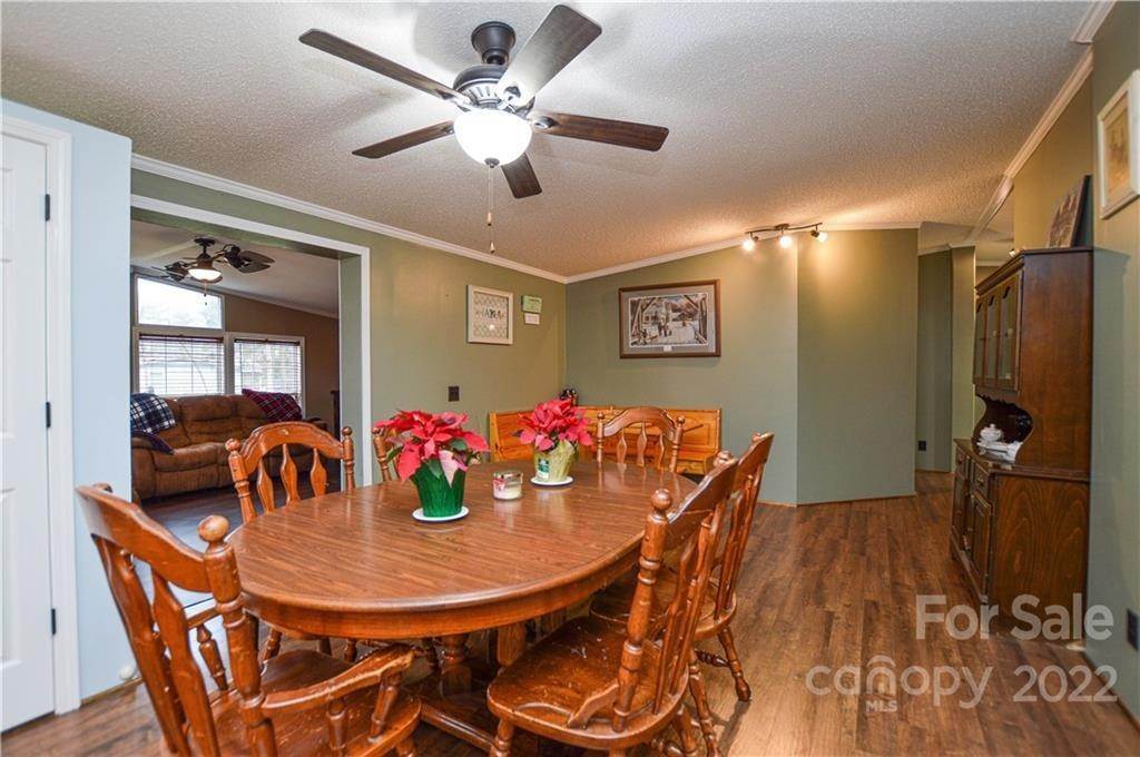 23. Single Family for Sale at Huntersville, NC 28078