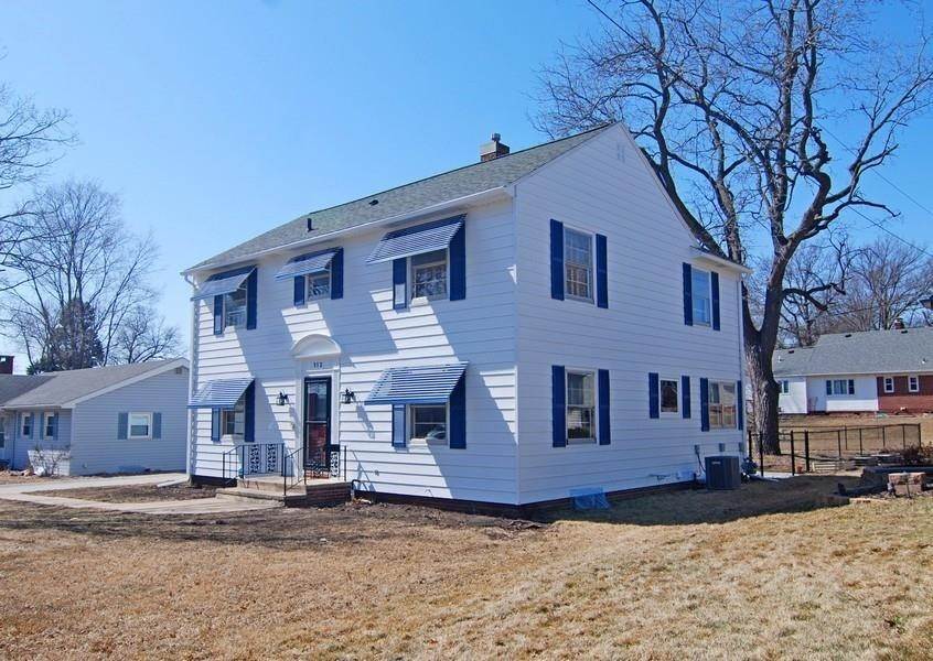 Single Family for Sale at Storm Lake, IA 50588