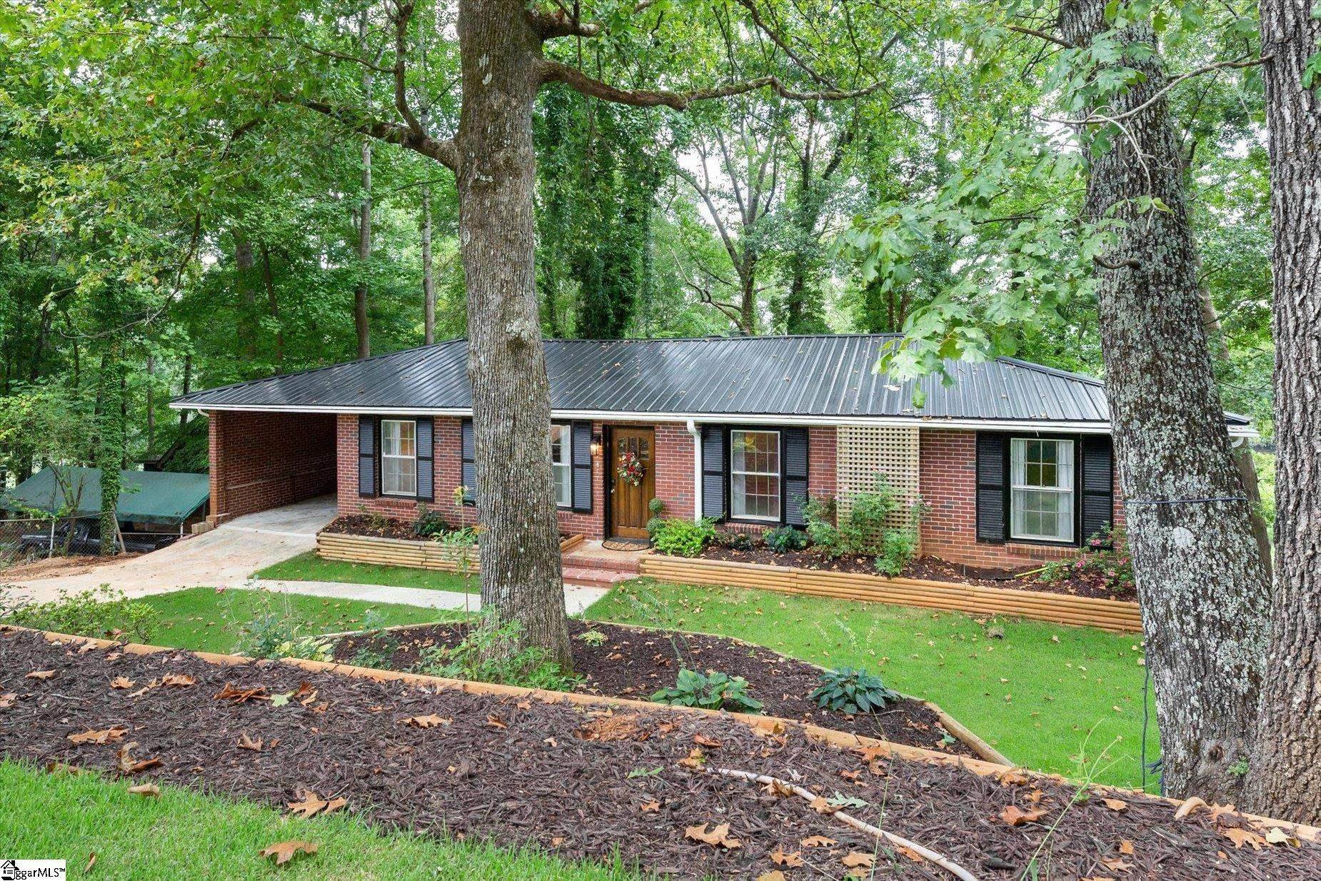1. Single Family for Sale at Greenville, SC 29611