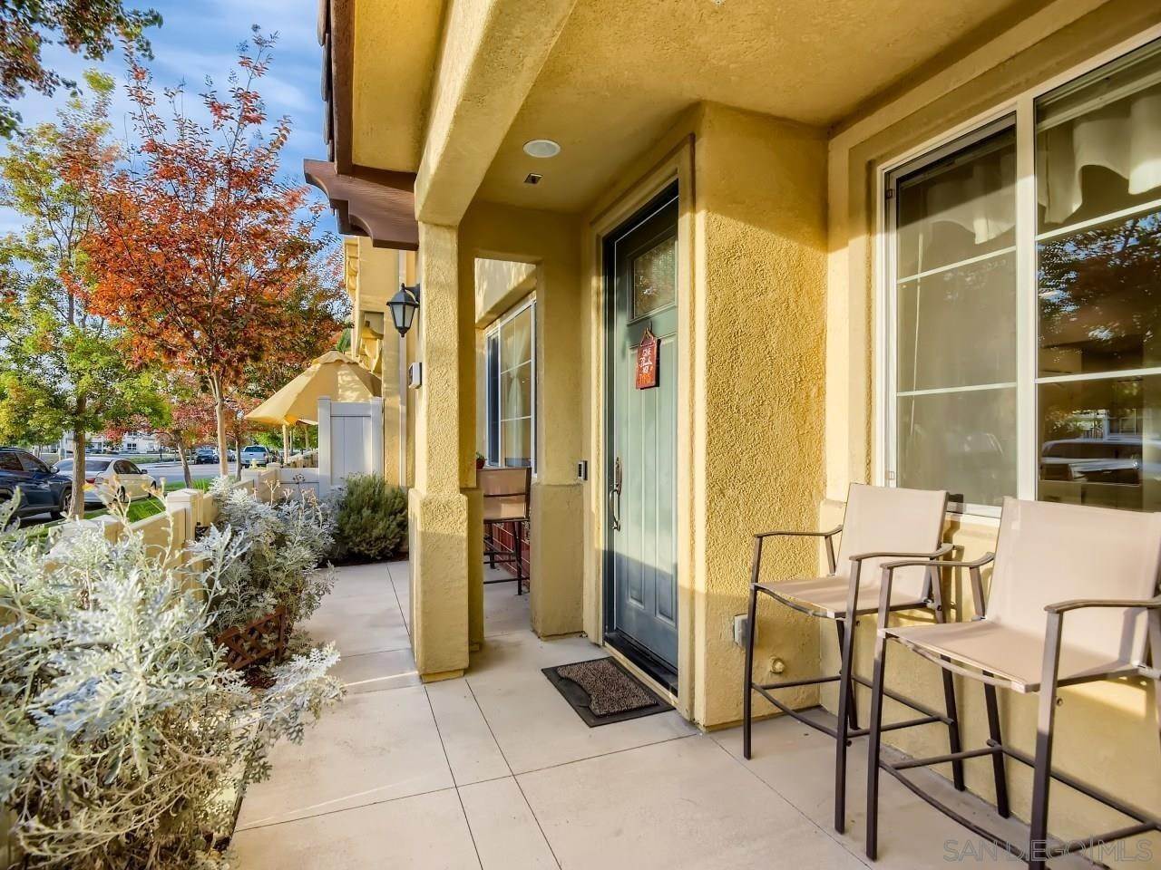 4. Townhouse for Sale at Chula Vista, CA 91913