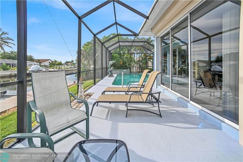 11. Single Family for Sale at Marco Island, FL 34145