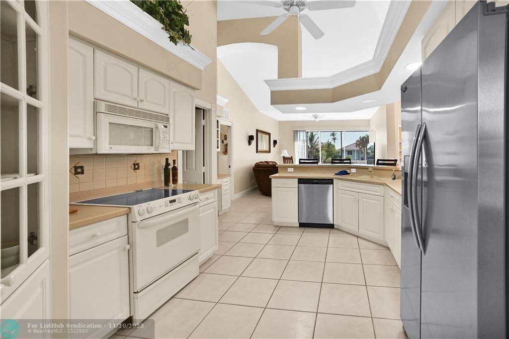 44. Single Family for Sale at Marco Island, FL 34145