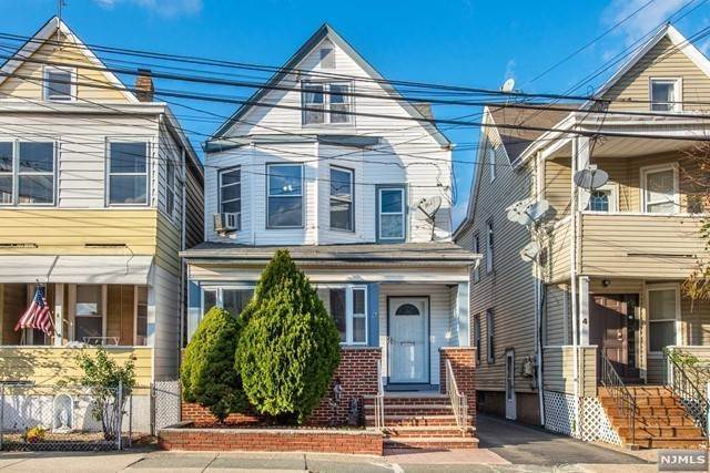 2. Single Family for Sale at Clifton, NJ 07011