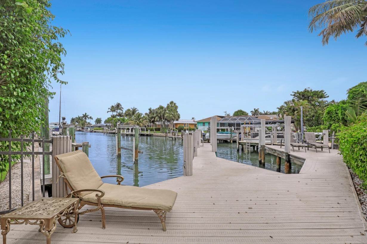 39. Single Family for Sale at Marco Island, FL 34145