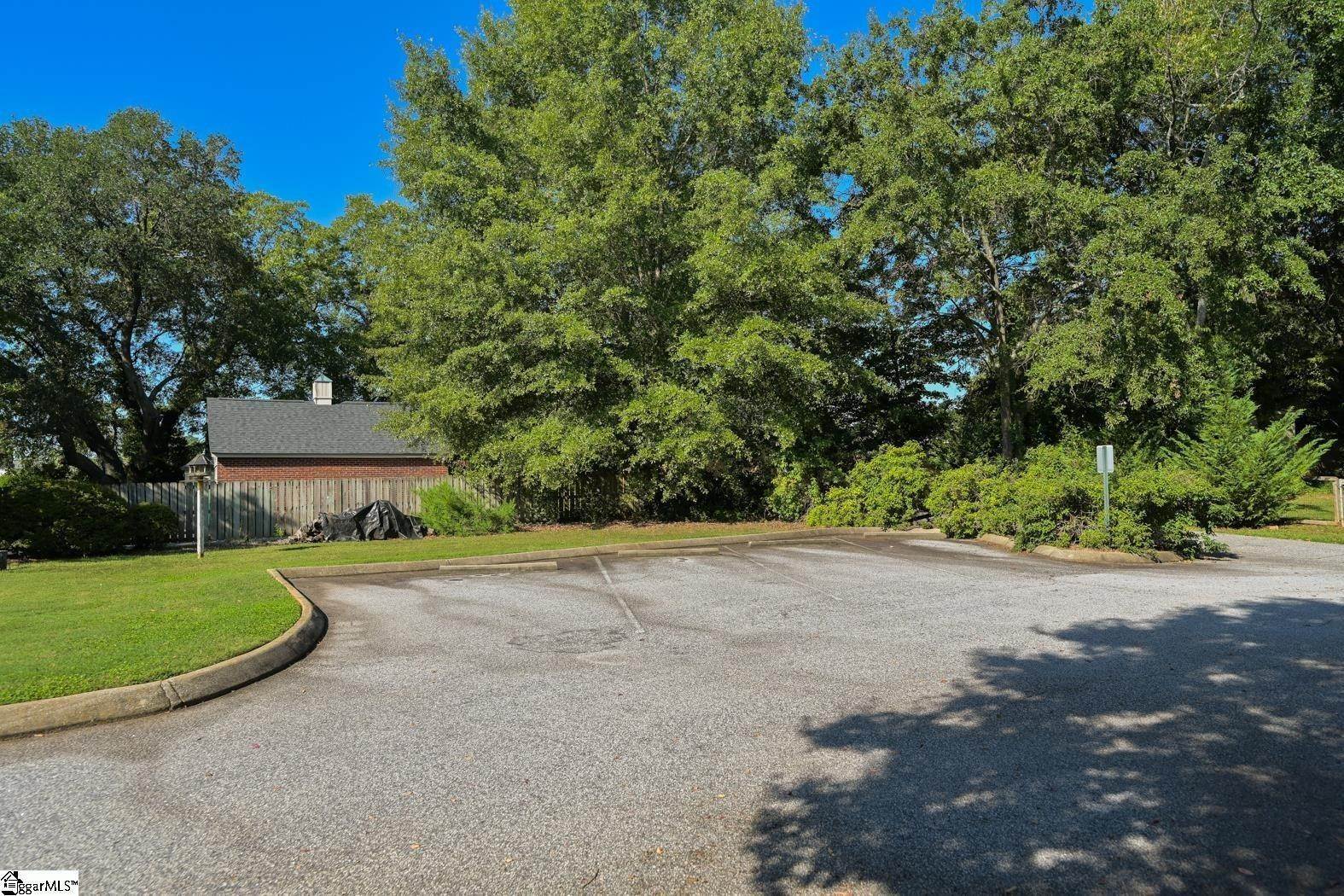 30. Single Family for Sale at Greenville, SC 29609