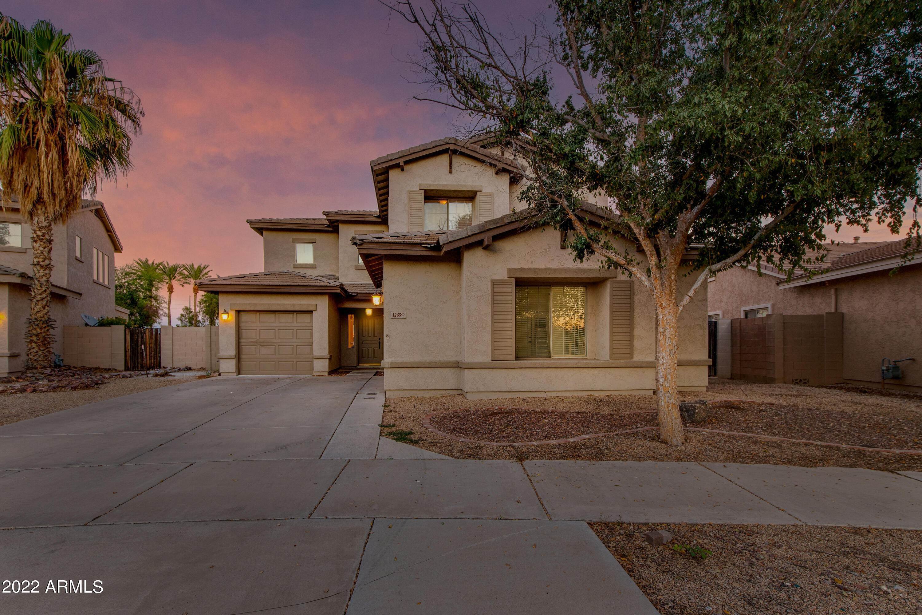 48. Single Family for Sale at Goodyear, AZ 85338