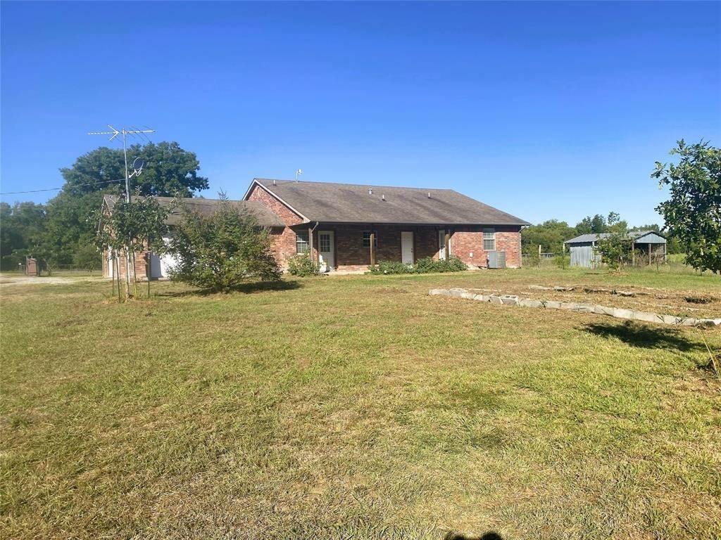19. Single Family for Sale at Greenville, TX 75401