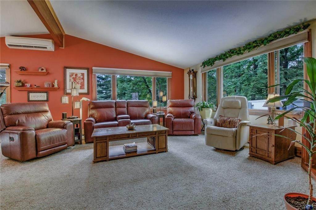 20. Single Family for Sale at Hayward, WI 54843