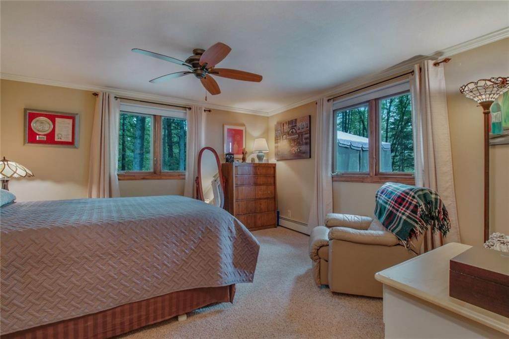 15. Single Family for Sale at Hayward, WI 54843