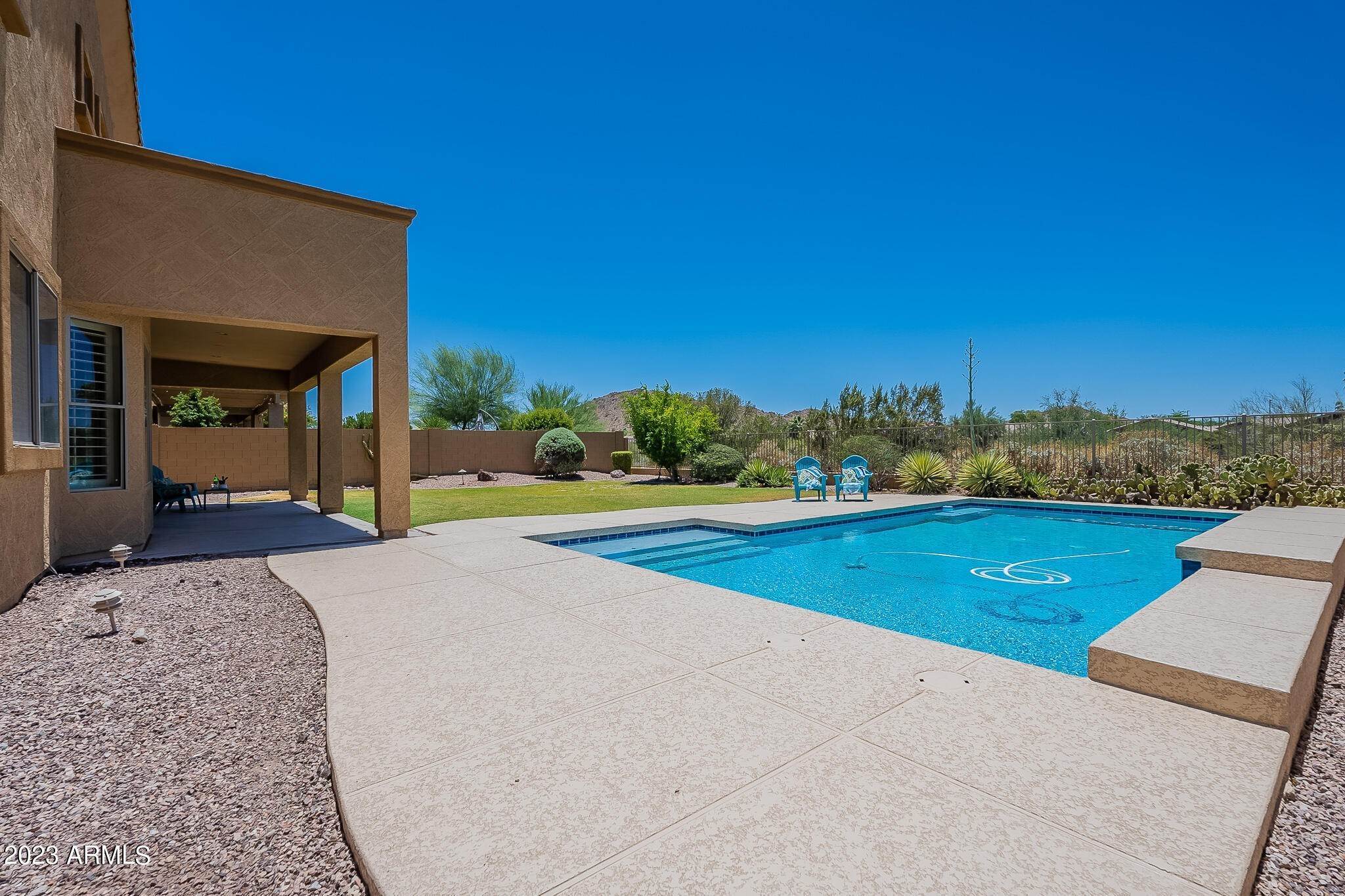 18. Single Family for Sale at Goodyear, AZ 85338