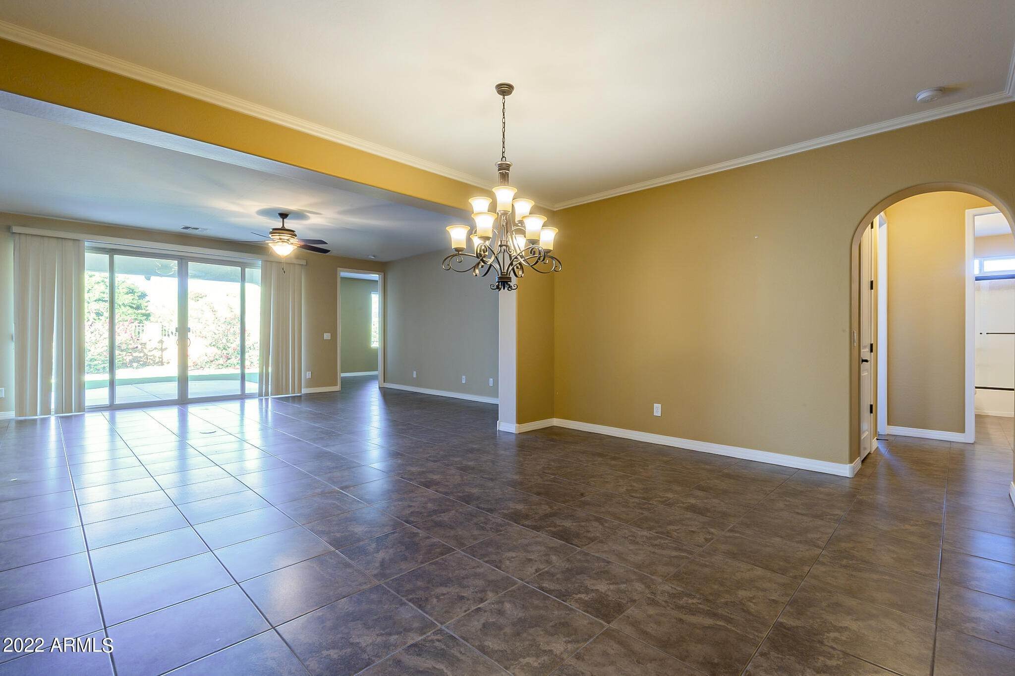 5. Single Family for Sale at Goodyear, AZ 85395