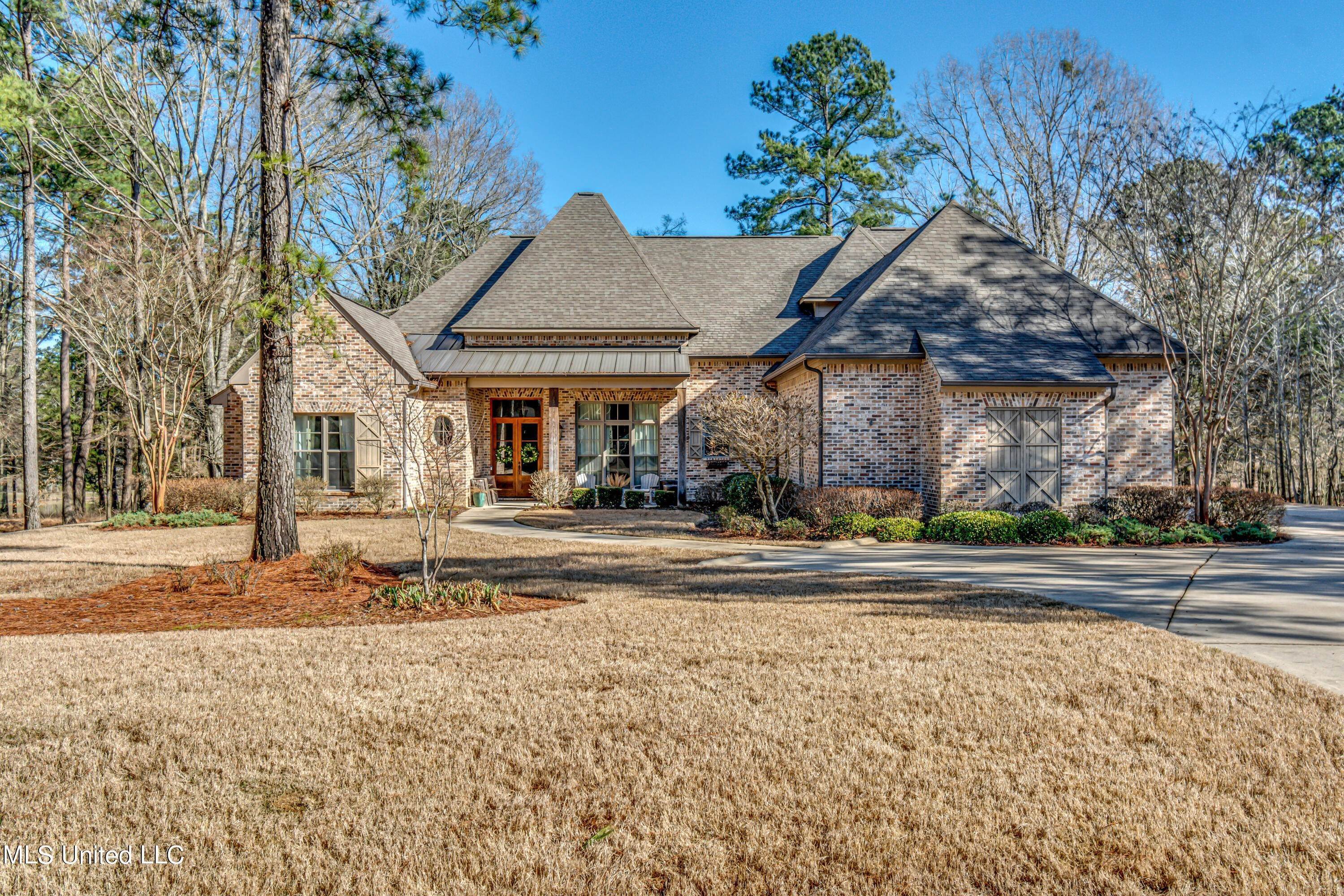 Single Family for Sale at Madison, MS 39110