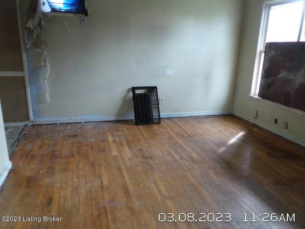 4. Single Family at Louisville, KY 40229