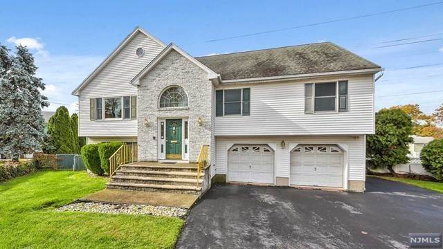 2. Single Family for Sale at Clifton, NJ 07012