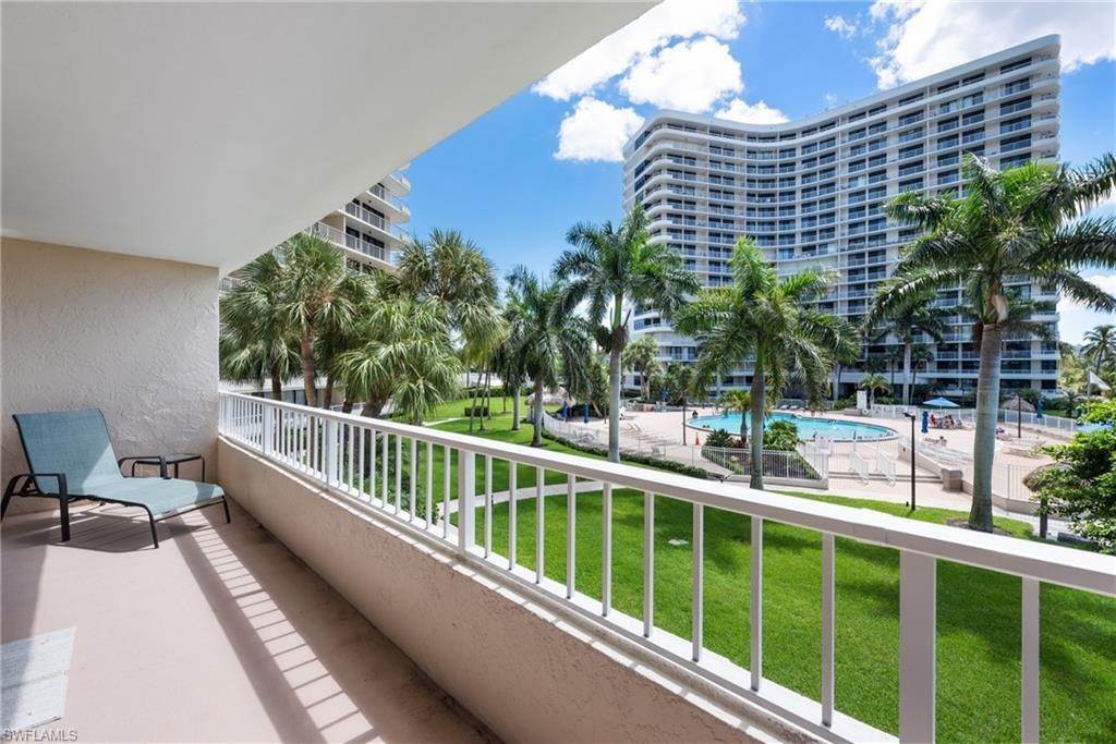 10. Condominium for Sale at Marco Island, FL 34145