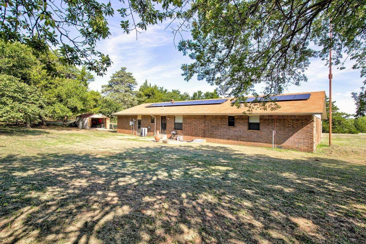 35. Single Family for Sale at Ringwood, OK 73768