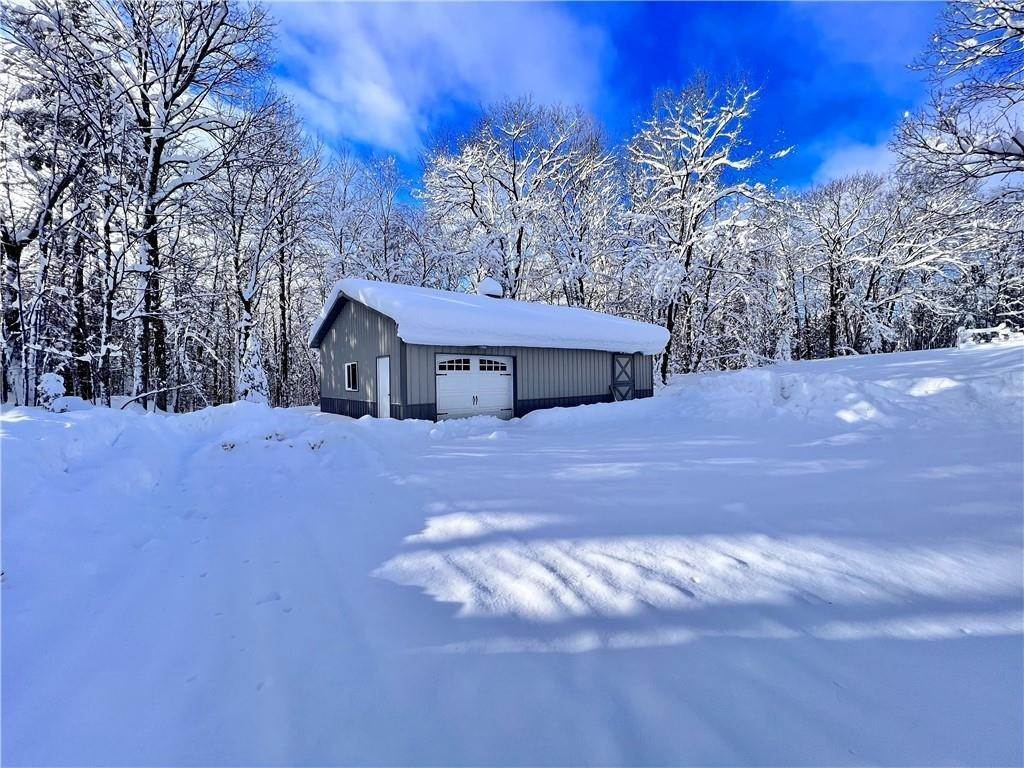 34. Single Family for Sale at Hayward, WI 54843