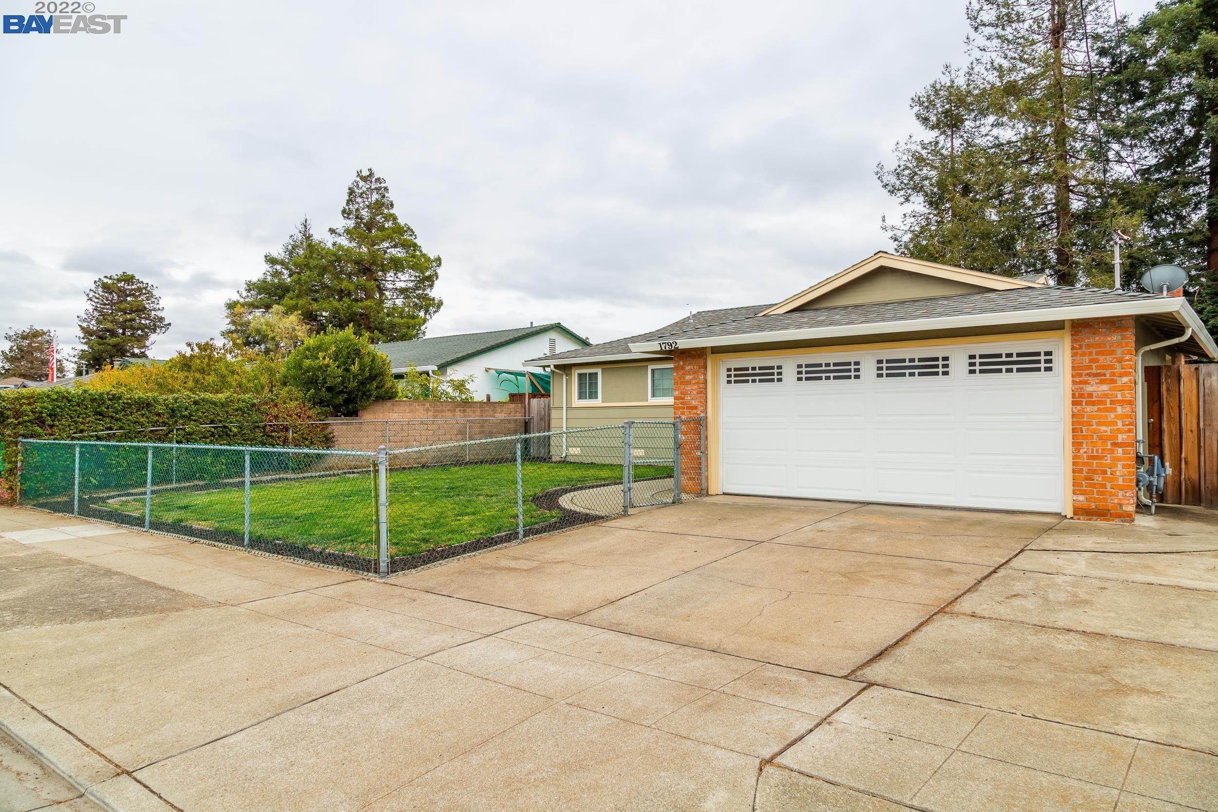 1. Single Family for Sale at Hayward, CA 94545