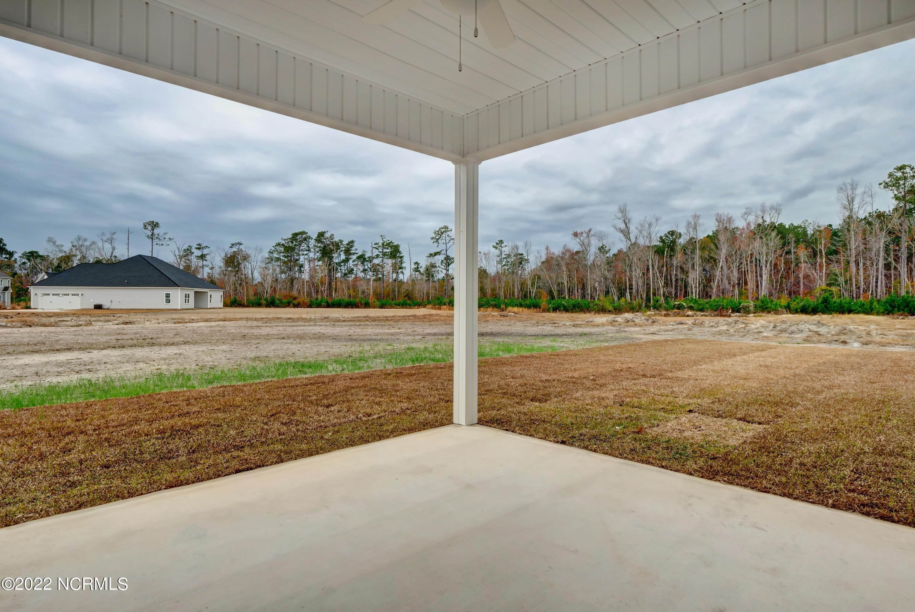 13. Single Family for Sale at Rocky Point, NC 28457