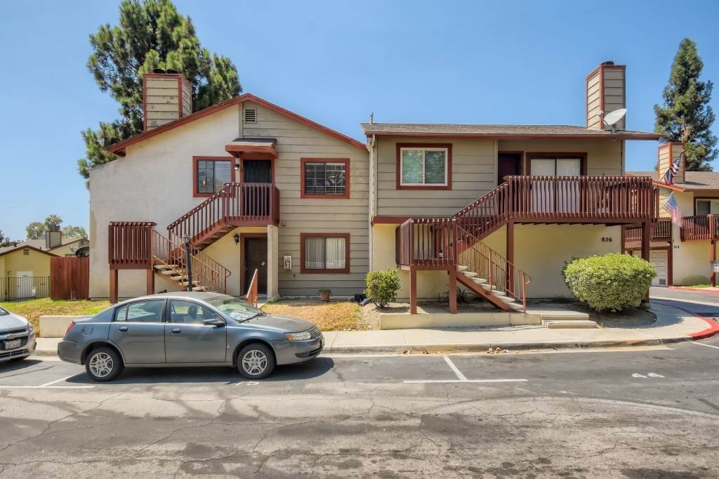 13. Townhouse for Sale at Chula Vista, CA 91910