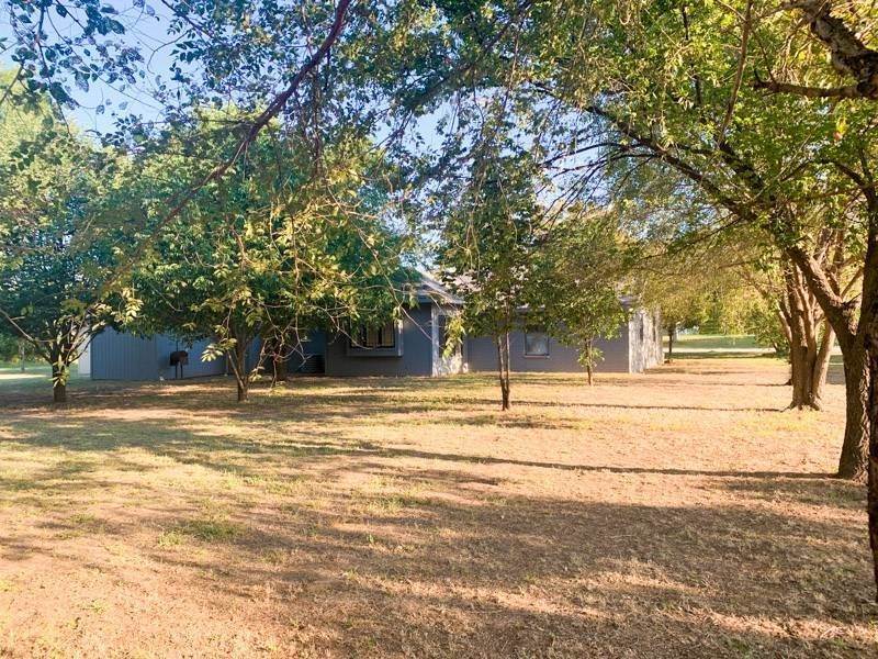 12. Single Family for Sale at Ringwood, OK 73768