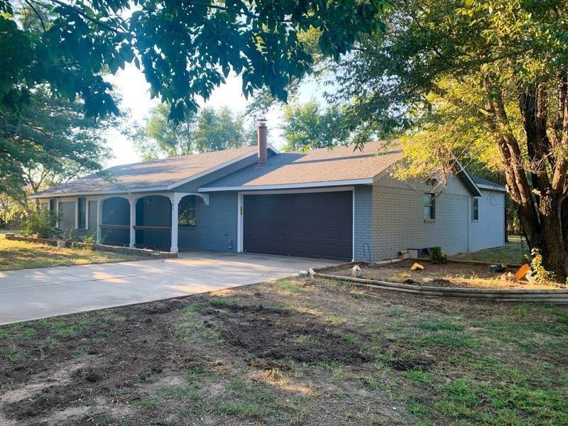 4. Single Family for Sale at Ringwood, OK 73768