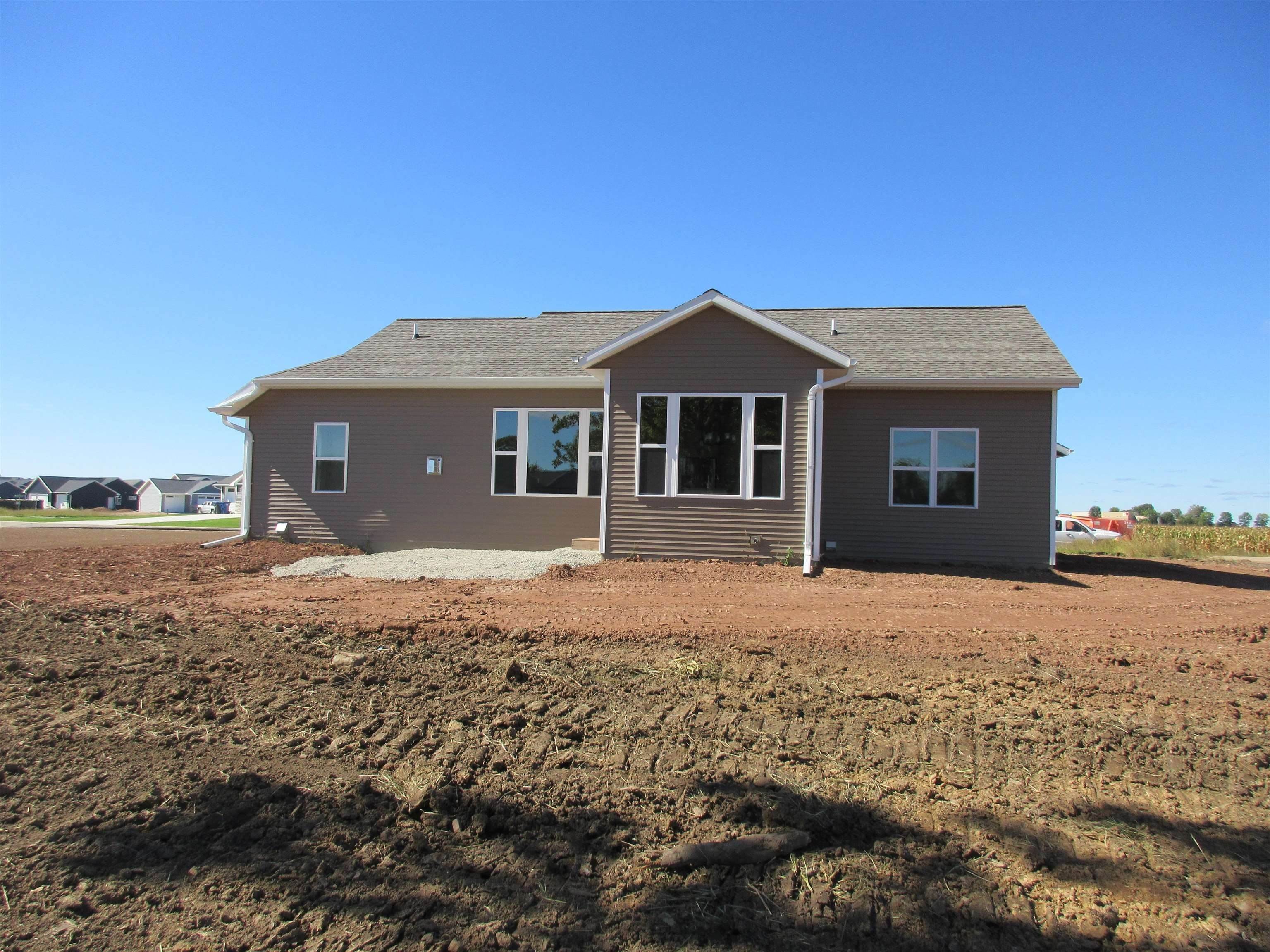 7. Single Family for Sale at Greenville, WI 54942