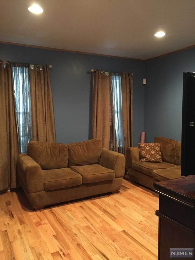7. Single Family for Sale at Clifton, NJ 07011
