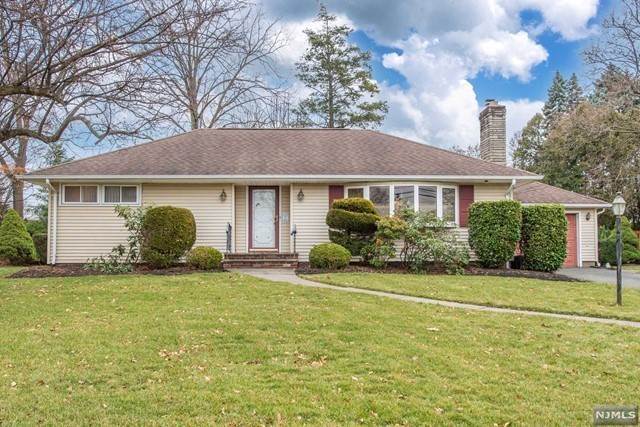 2. Single Family for Sale at Clifton, NJ 07013